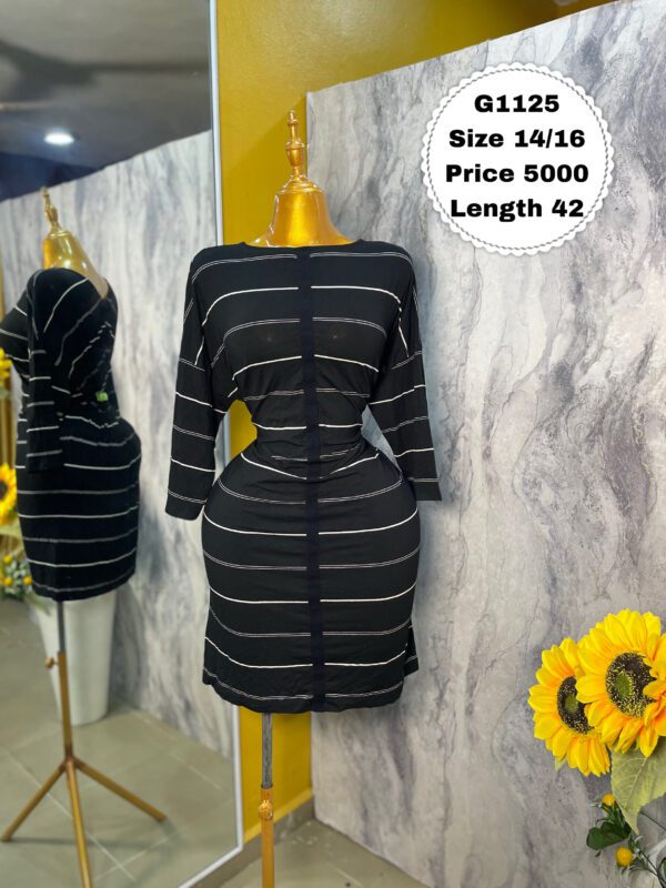G1125 - Beautiful black striped polo dress | Size 14/16