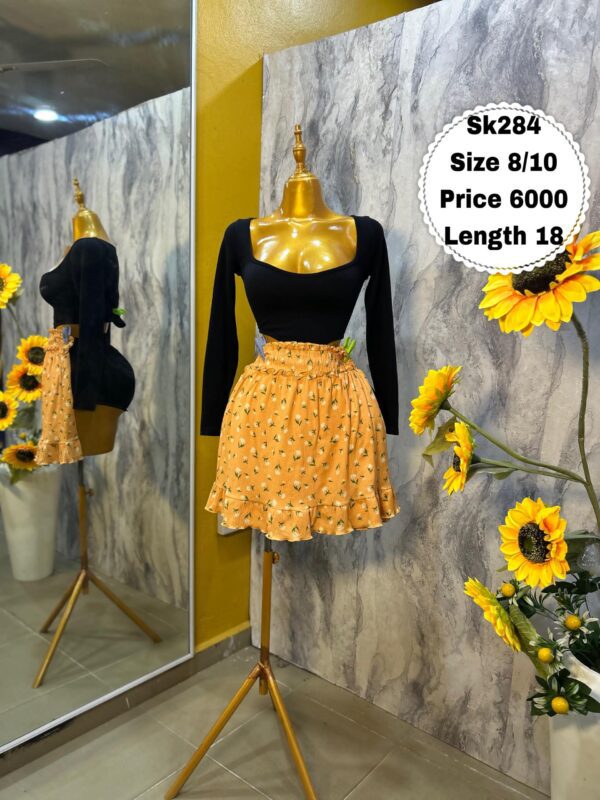 SK284 - Beautiful causal skirt (8/10)