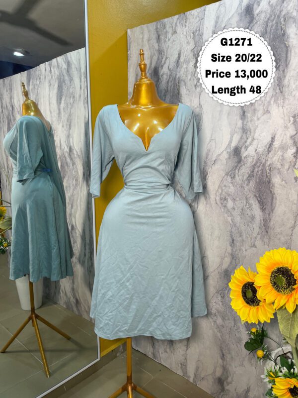 G1271 - Powder Blue Solid cut flay dress | Size 20/22