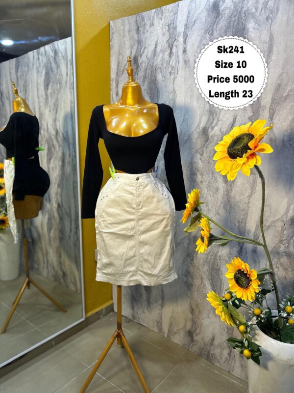 SK241 - Clean white denim skirt (10)