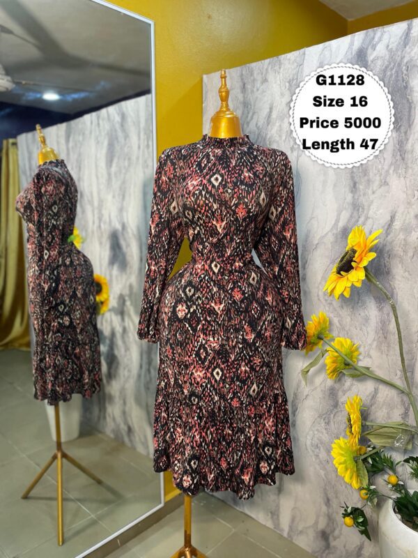 G1128 - Printed long sleeve dress (16)