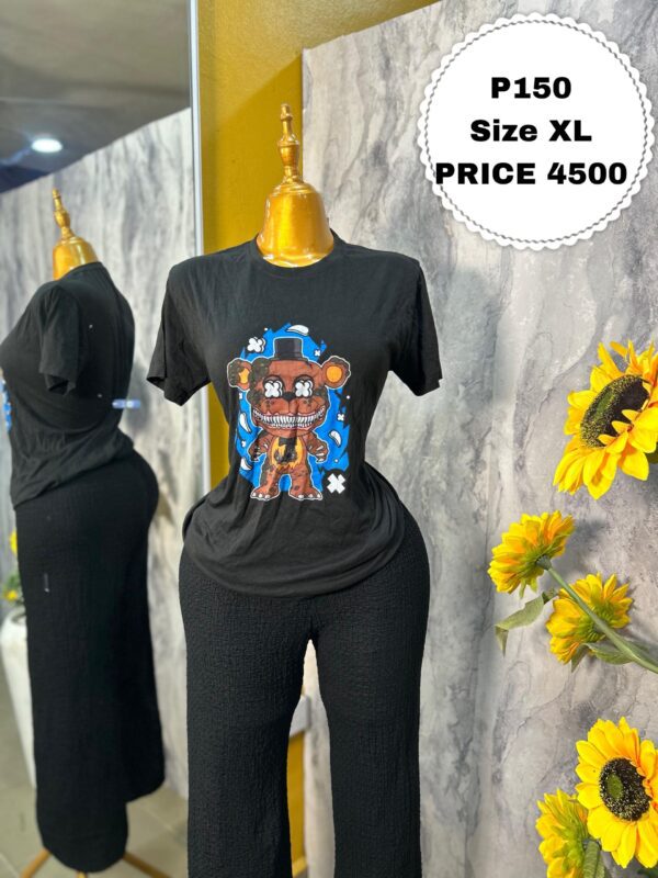 P150 - Black round neck polo (XL)