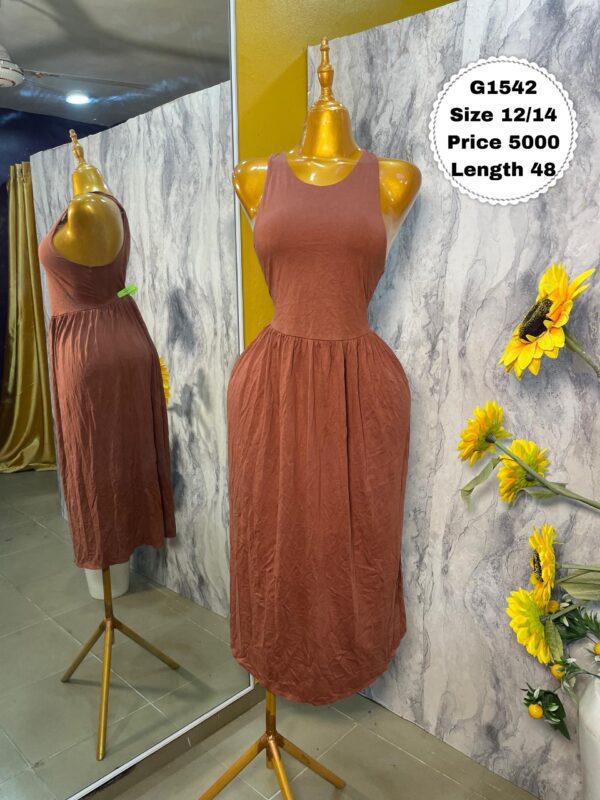 G1542 - Brown sleeveless midi (12/14)